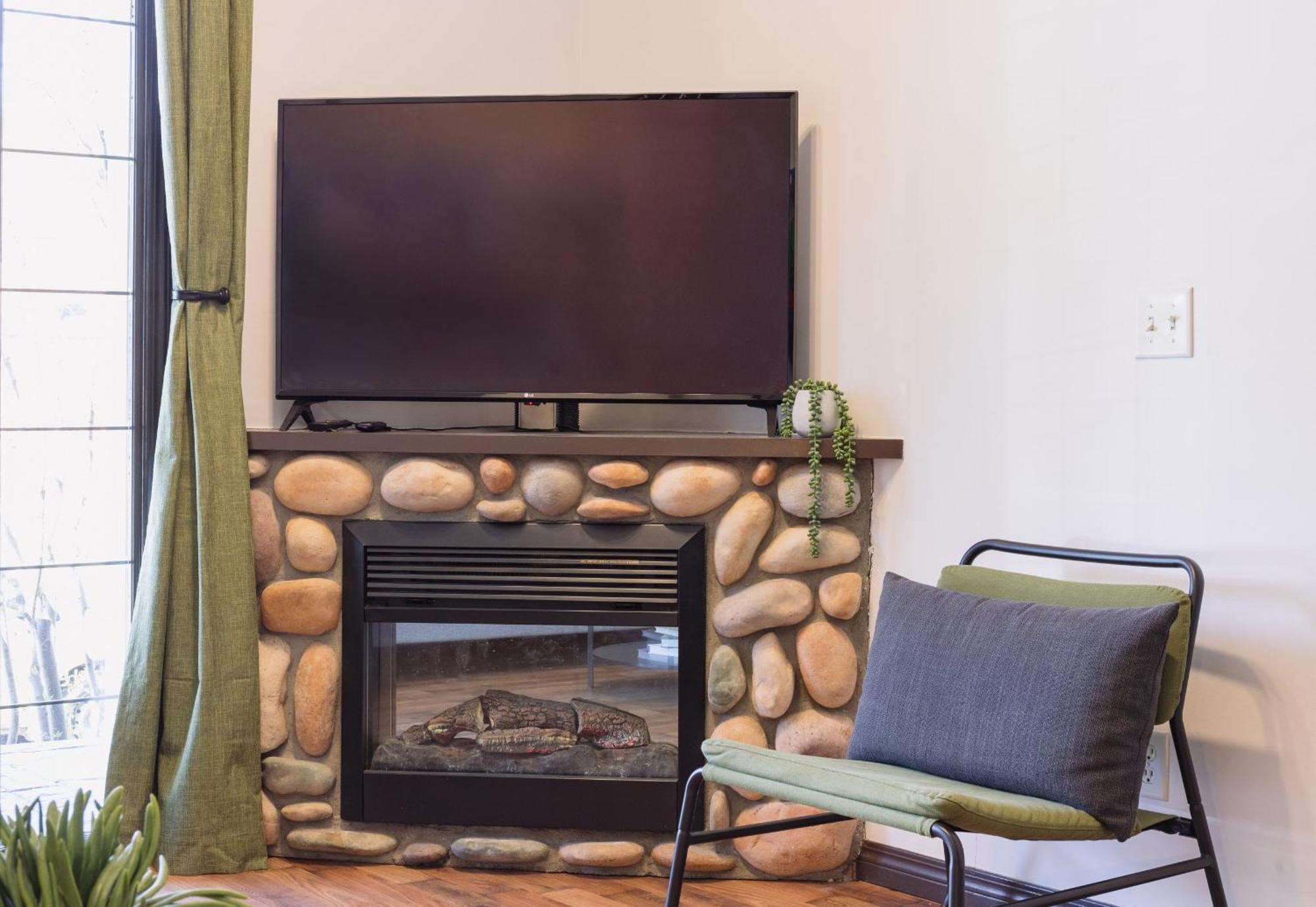 Grassihaus Mountain Getaway Lägenhet Canmore Exteriör bild